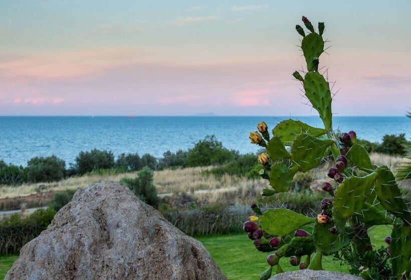 בית מלון כפרי Cavo Petra