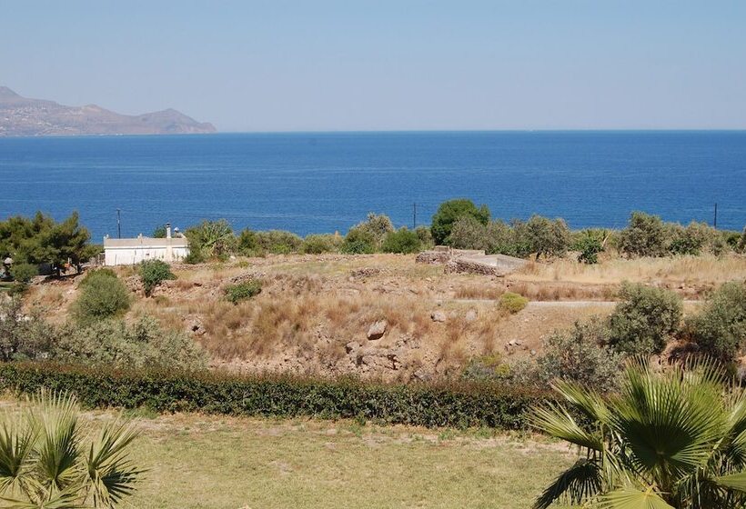 בית מלון כפרי Cavo Petra