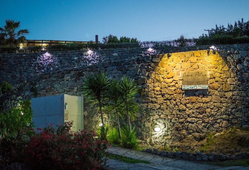 בית מלון כפרי Cavo Petra