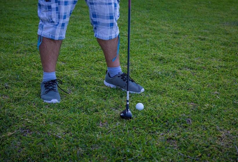 בית מלון כפרי Cavo Petra