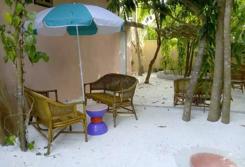 هتل Dhon Fulhafi Inn