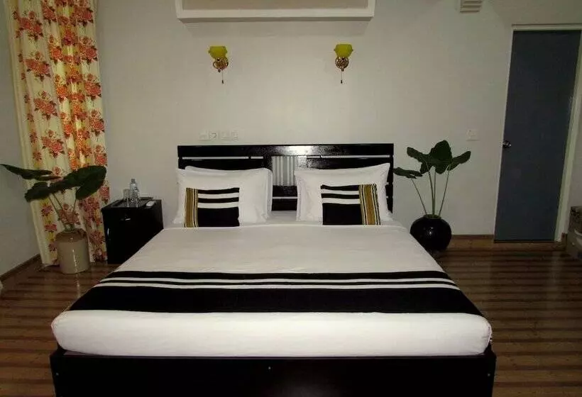 هتل Dhon Fulhafi Inn