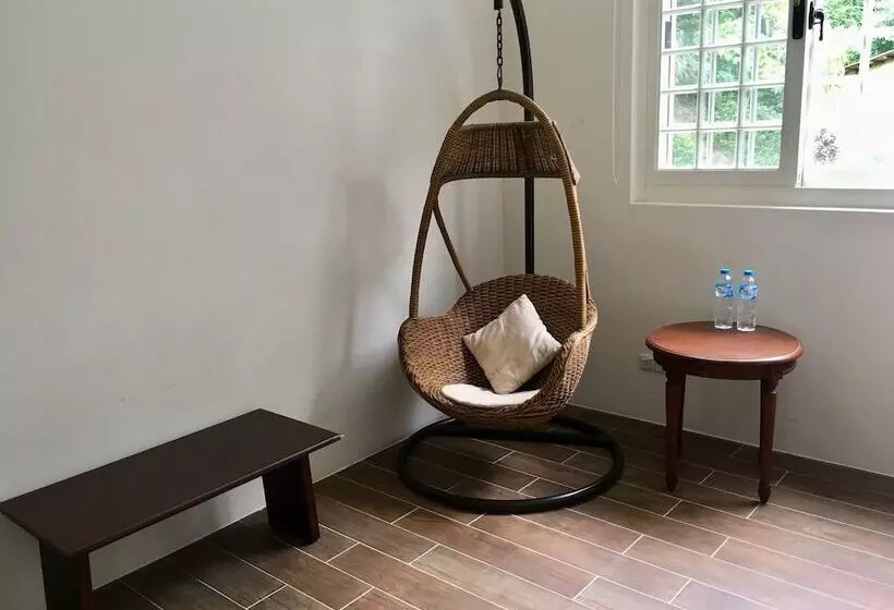 هتل Fanny Manor B&b