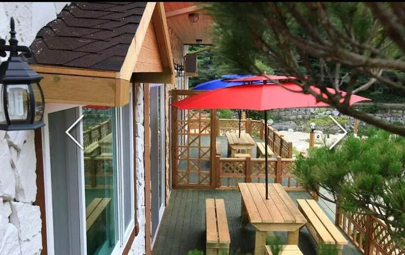 Hotelli Hansoll Pension