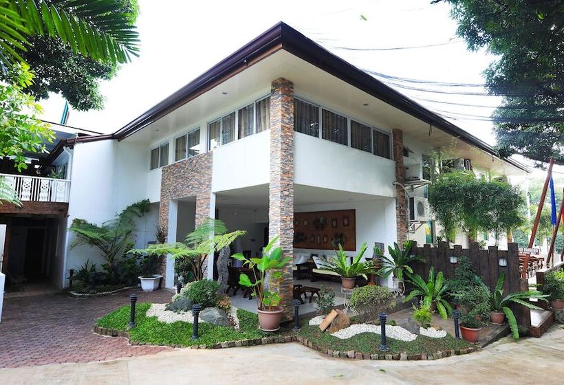 فندق Luljettas Place Garden Suites