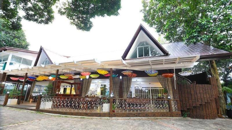 فندق Luljettas Place Garden Suites