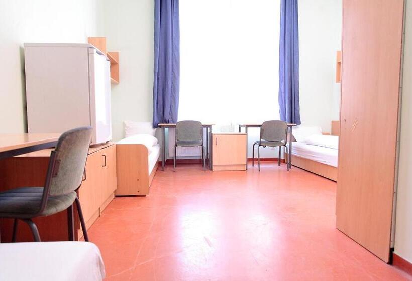 בית מלון כפרי Pop Up Hostels Downtown