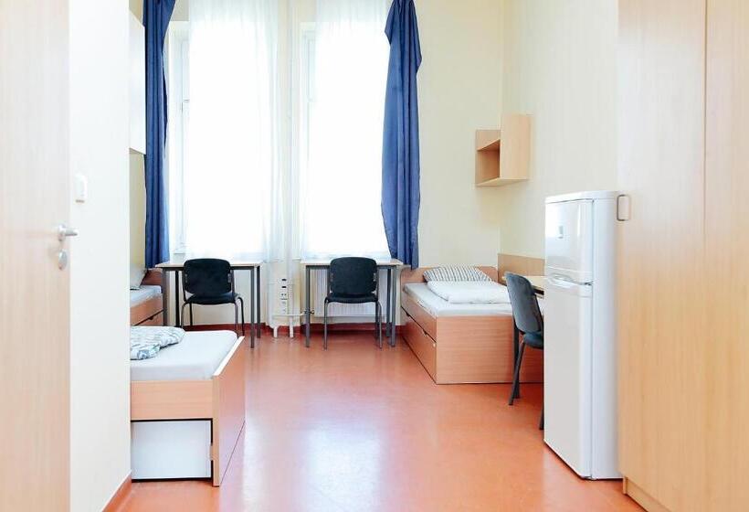 בית מלון כפרי Pop Up Hostels Downtown