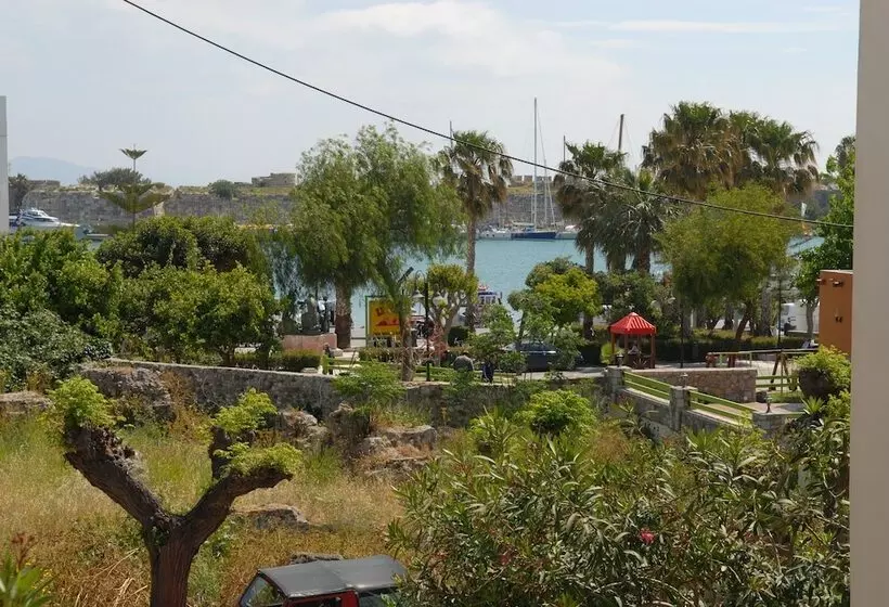 Sonia Hotel & Suites