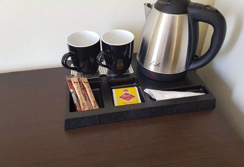 Sonia Hotel & Suites