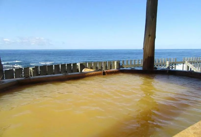 Hotelli Koganezaki Furofushi Onsen