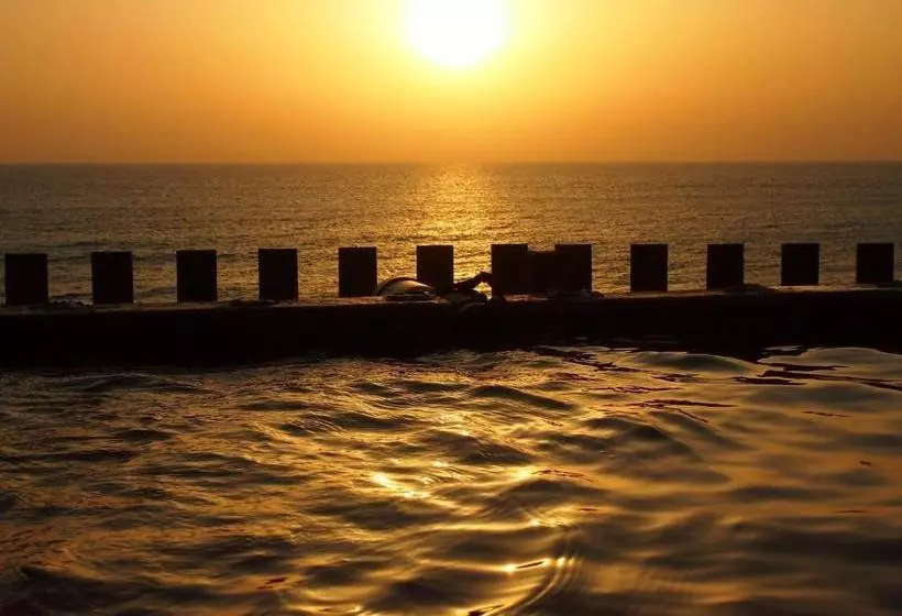 Hotelli Koganezaki Furofushi Onsen