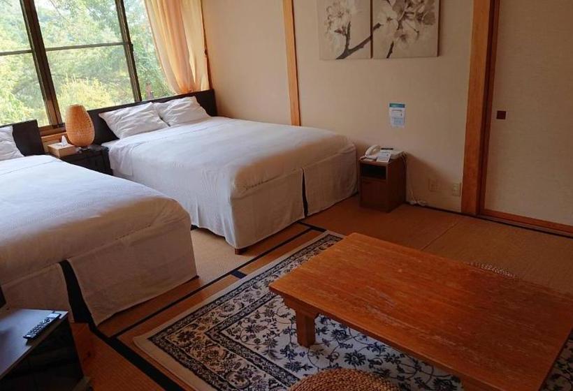 בית מלון כפרי Tamanoyu