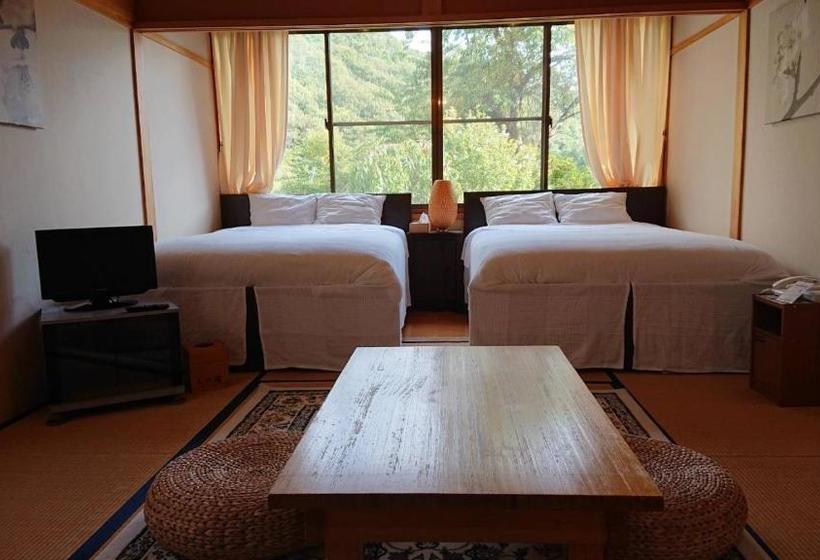 בית מלון כפרי Tamanoyu