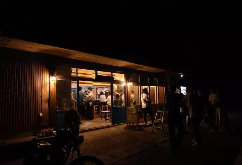 Hotelli Trip Base Coconeel