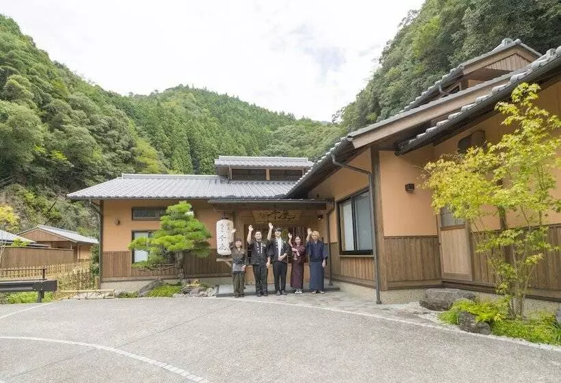 Hotelli Yunotani Senkei