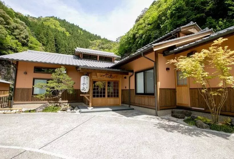 Hotelli Yunotani Senkei