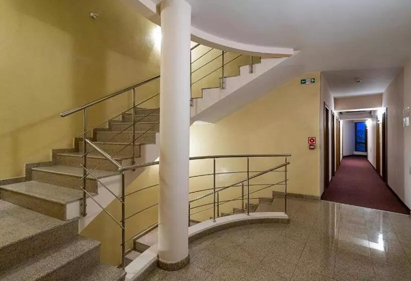 בית מלון כפרי Adamo