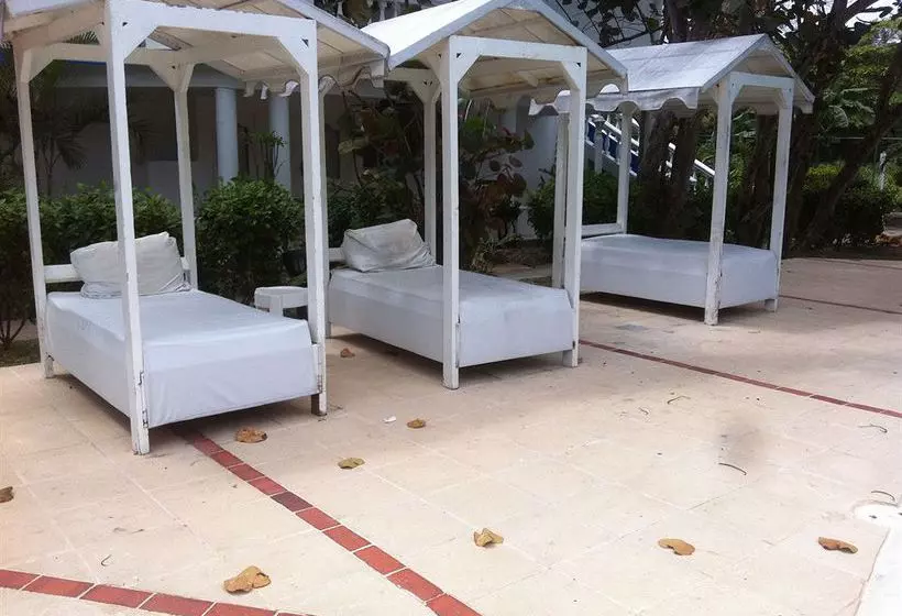 Cabarete Beach House Hotel by Faranda