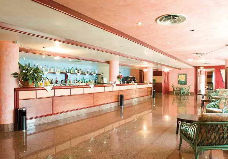 ホテル Club Bridge