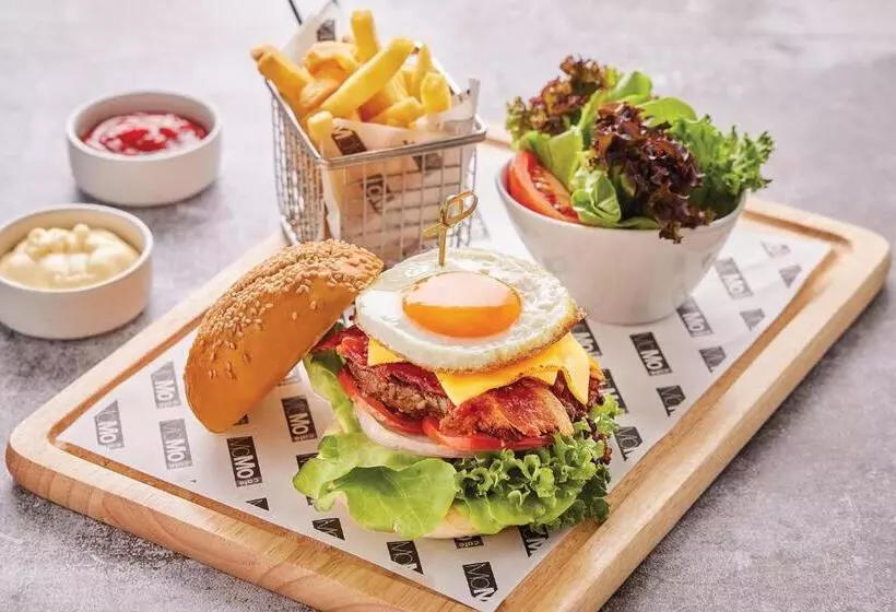 Otel Courtyard By Marriott Bangkok