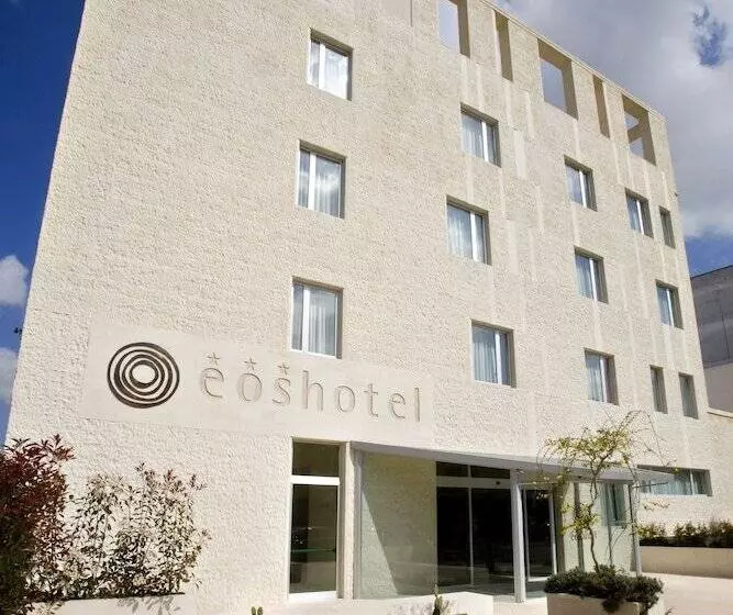 هتل Eos