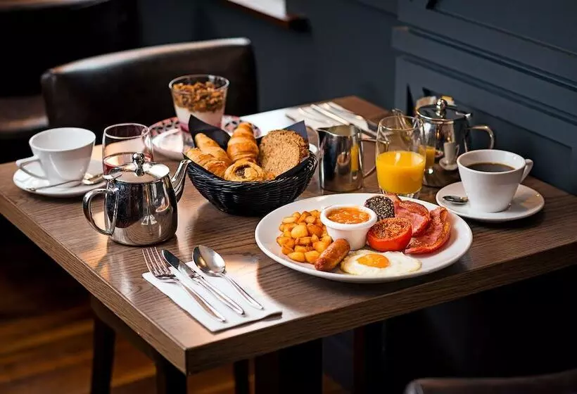 בית מלון כפרי George Limerick