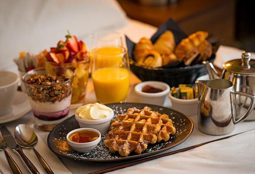 Отель George Limerick