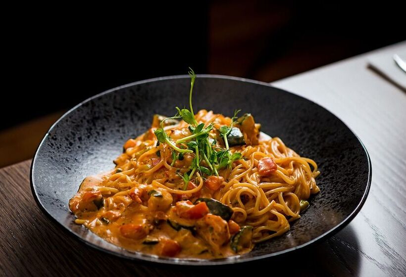 Отель George Limerick