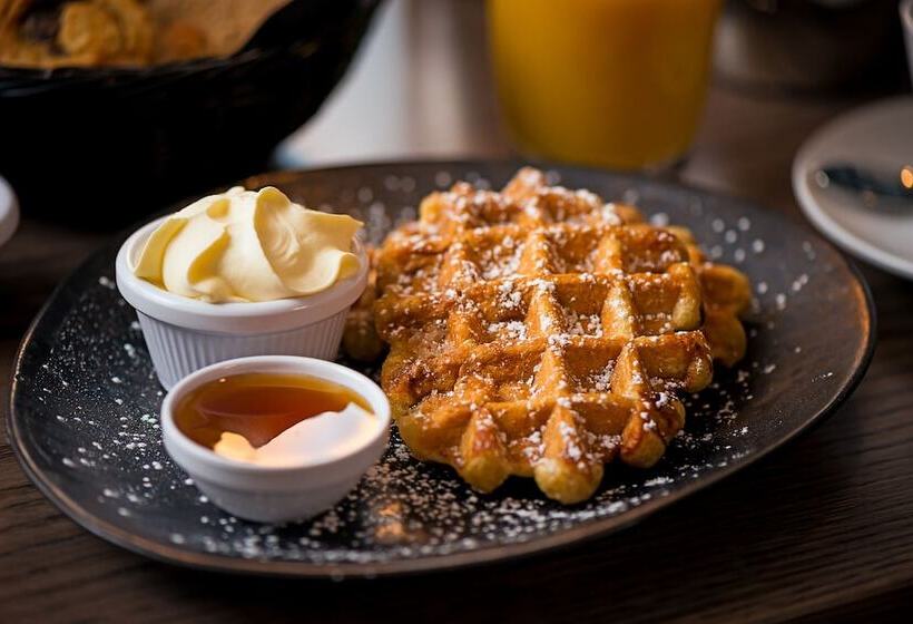 Отель George Limerick