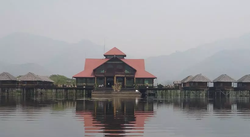 هتل Golden Island Cottage