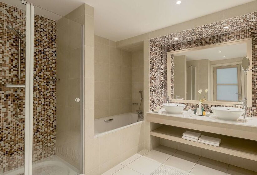 فندق Hilton Evianlesbains