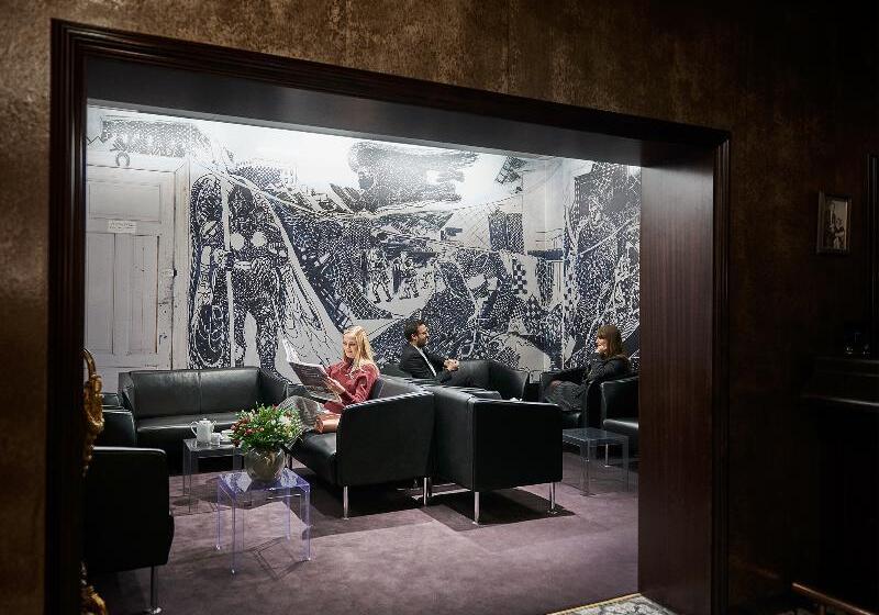 هتل Holt   The Art