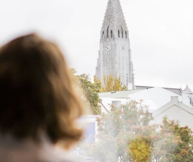 هتل Holt   The Art