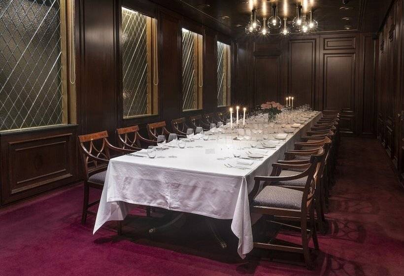 هتل Holt   The Art