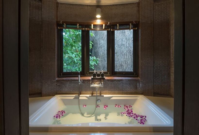 בית מלון כפרי The Dewa Koh Chang