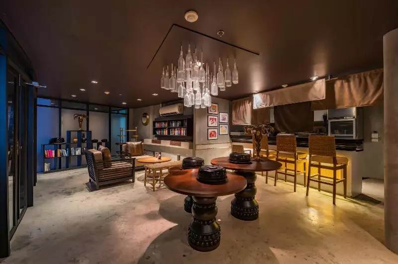 בית מלון כפרי The Dewa Koh Chang