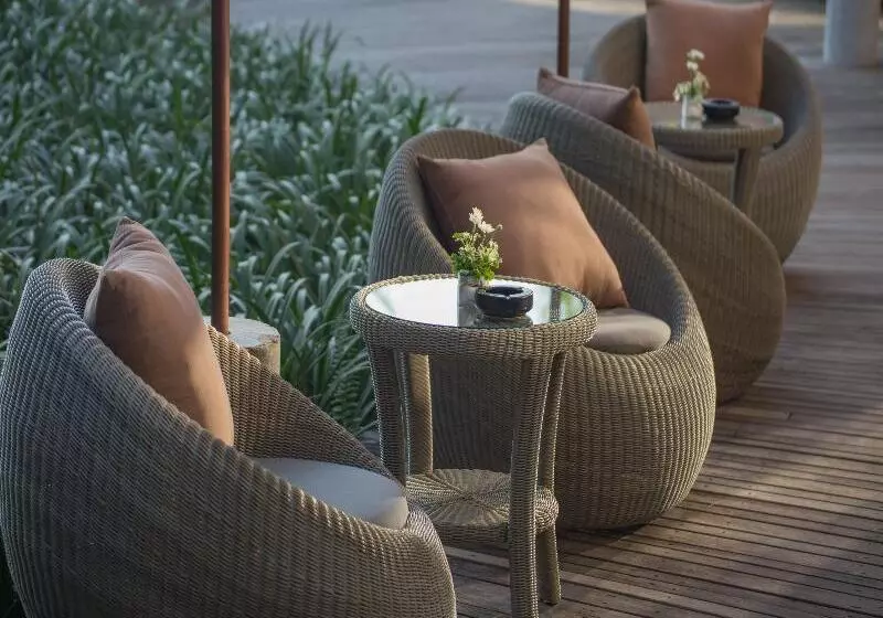 בית מלון כפרי The Dewa Koh Chang