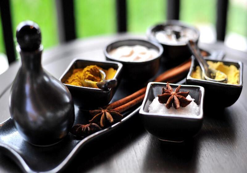 בית מלון כפרי The Dewa Koh Chang