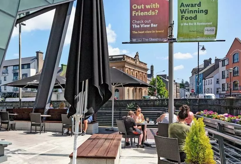 Отель The Glasshouse