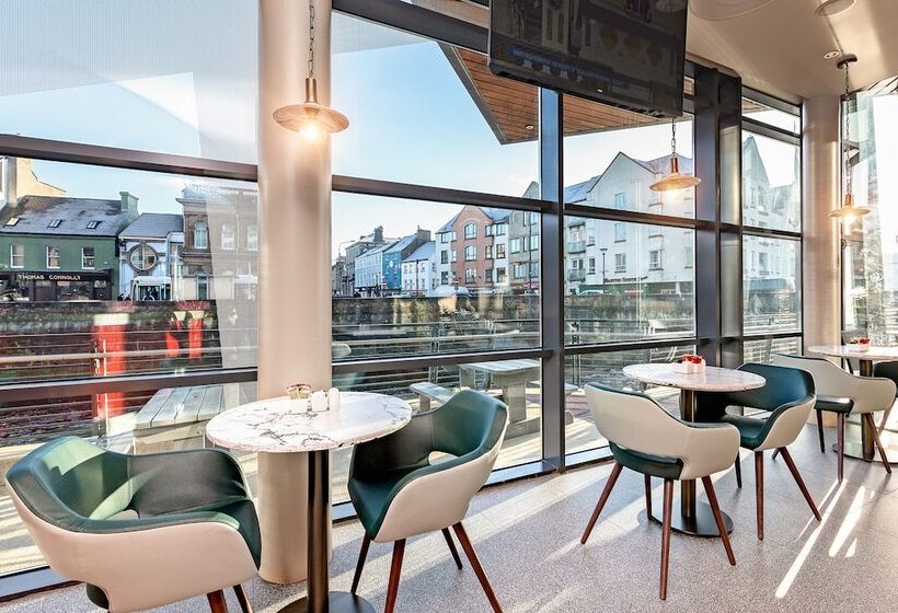 فندق The Glasshouse