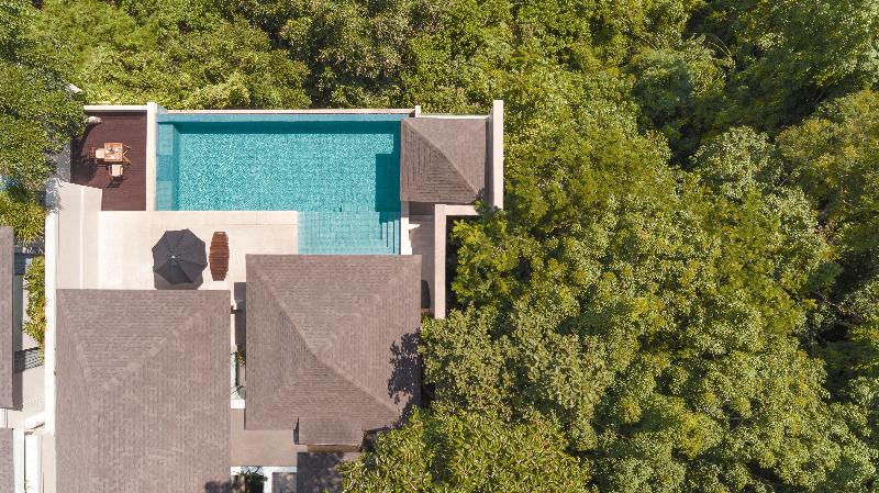 ホテル The Pavilions Phuket