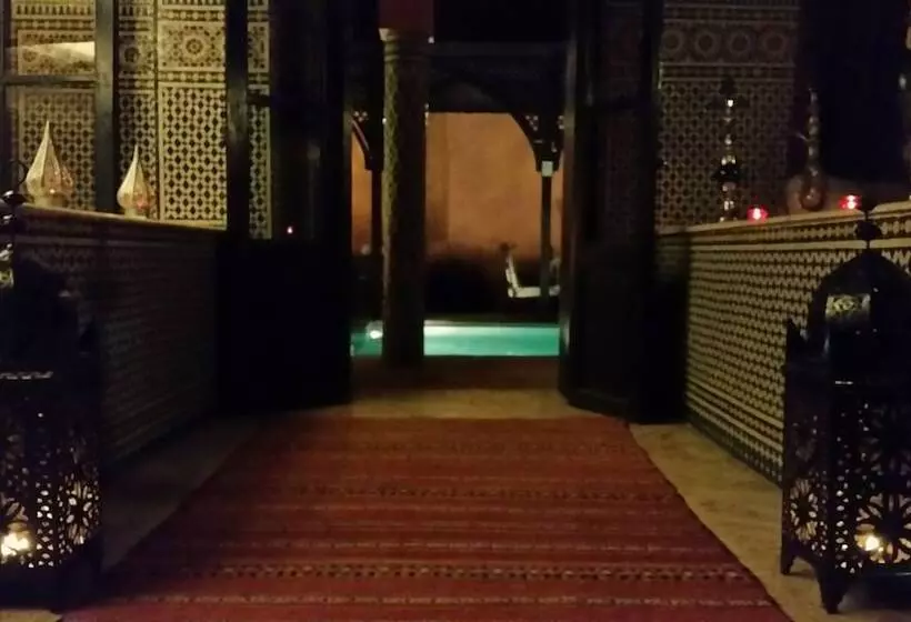 هتل Villa Amira & Spa