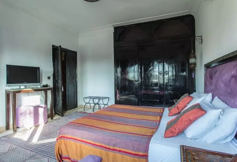 هتل Villa Amira & Spa