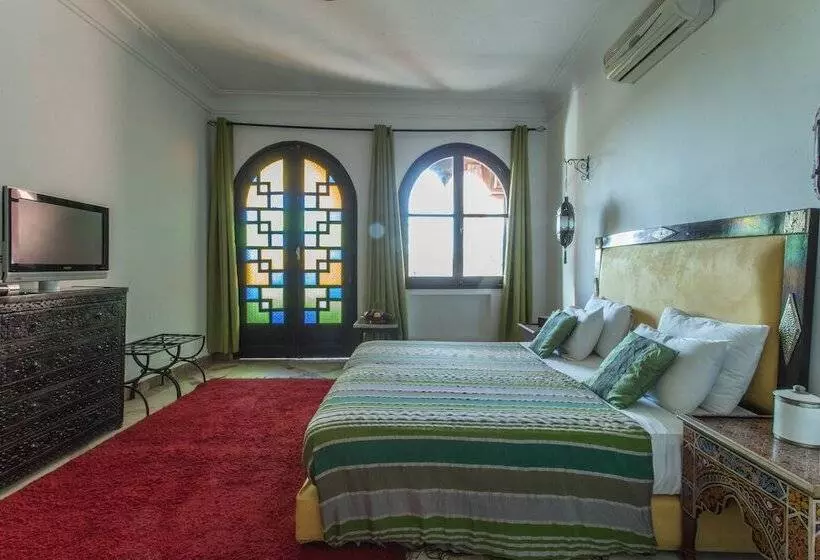 هتل Villa Amira & Spa