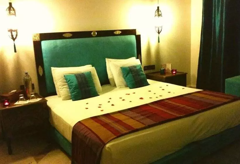 هتل Villa Amira & Spa