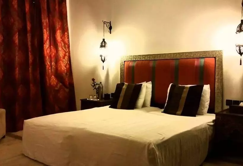 هتل Villa Amira & Spa