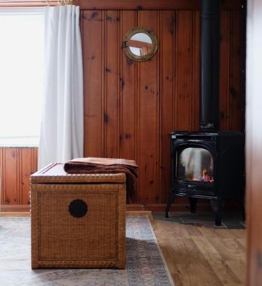 הוסטל Anchor Inn