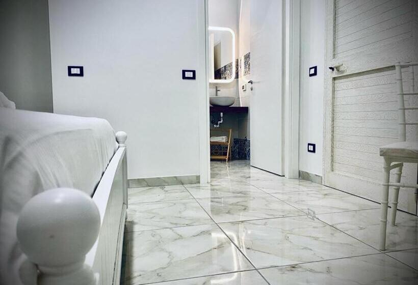 Nocleg ze śniadaniem Paolanna Luxury Rooms