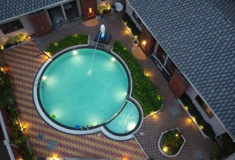 Hotel La Casa Royale